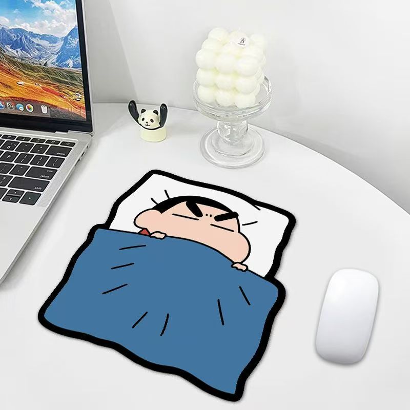 Cute Crayon Shinchan Mouse Pad - đánh giá và giá Desk Setup Ergonomic