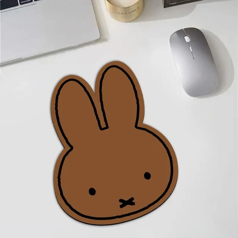 Kawaii Miffy Rabbit Shaped Mou - đánh giá và giá Desk Setup Ergonomic