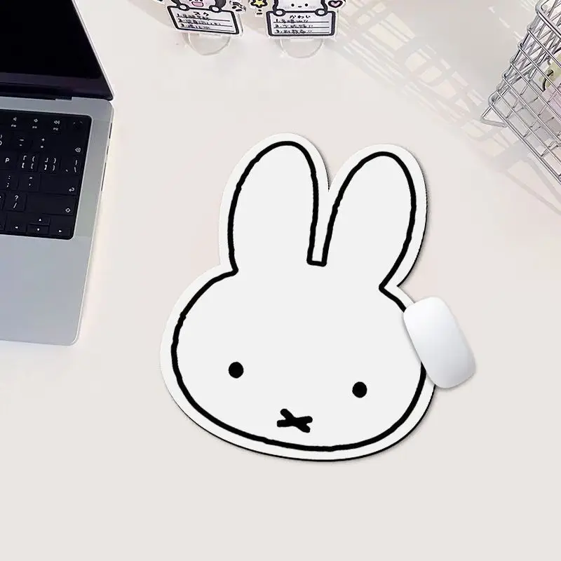 Kawaii Miffy Rabbit Shaped Mou - đánh giá và giá Desk Setup Ergonomic